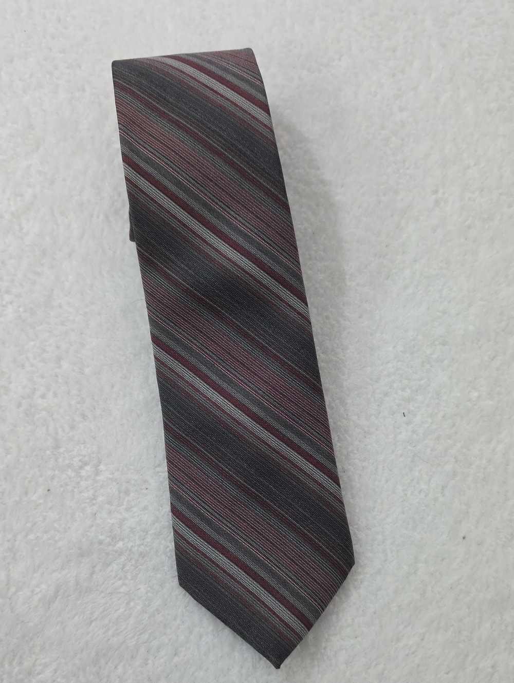 Wembley Diagonal Striped Neck Tie Gray Burgundy Silver Polyester